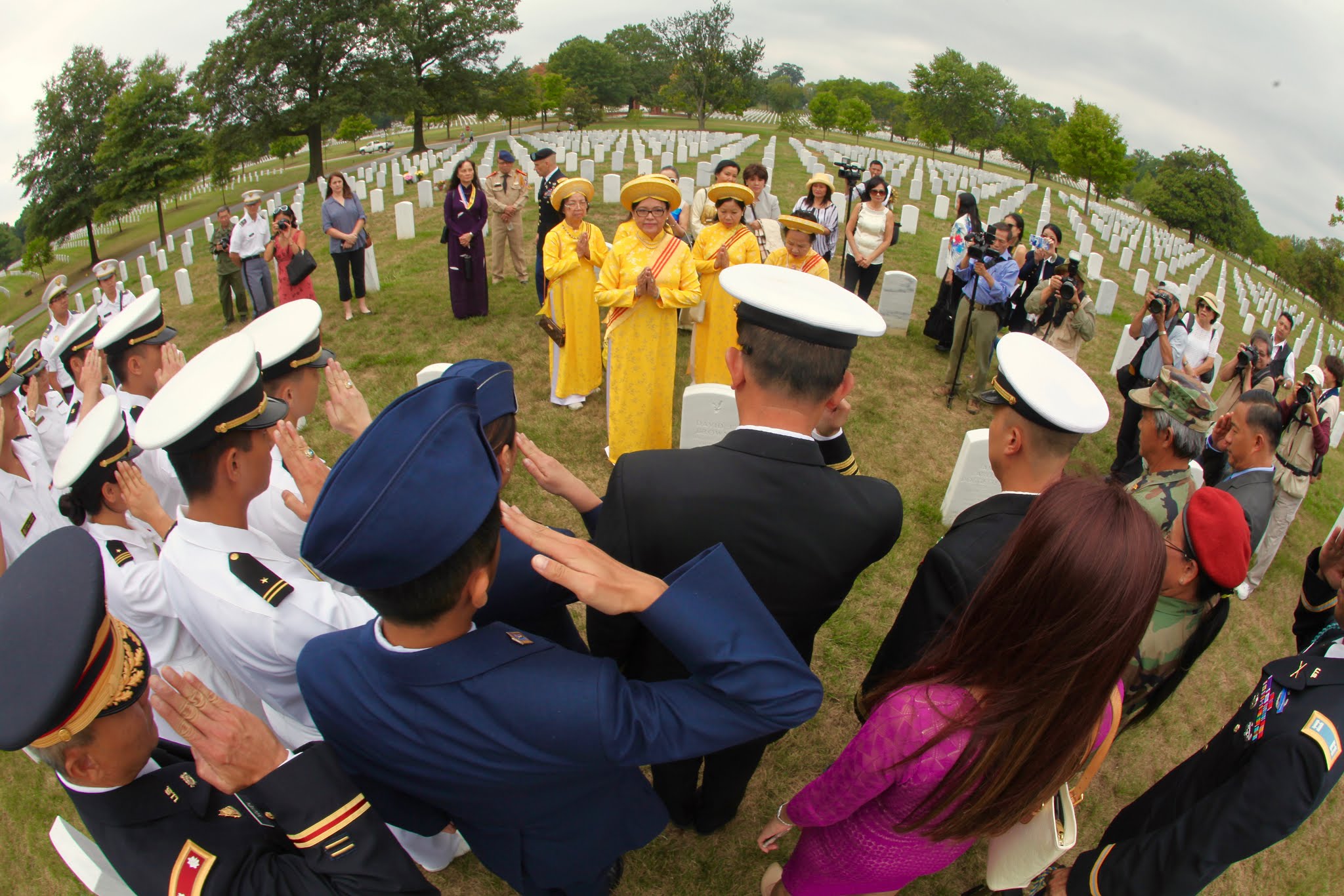 arlingtoncemeterynhathung092416p03