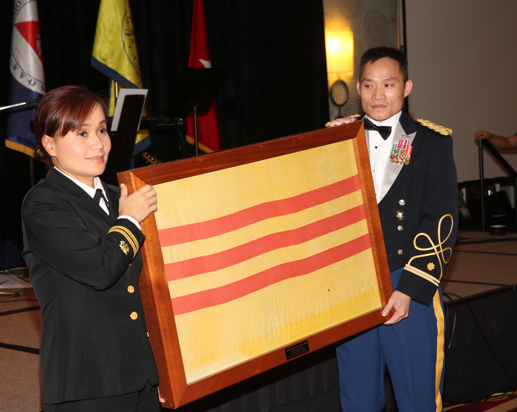 vausanhathung092416p03