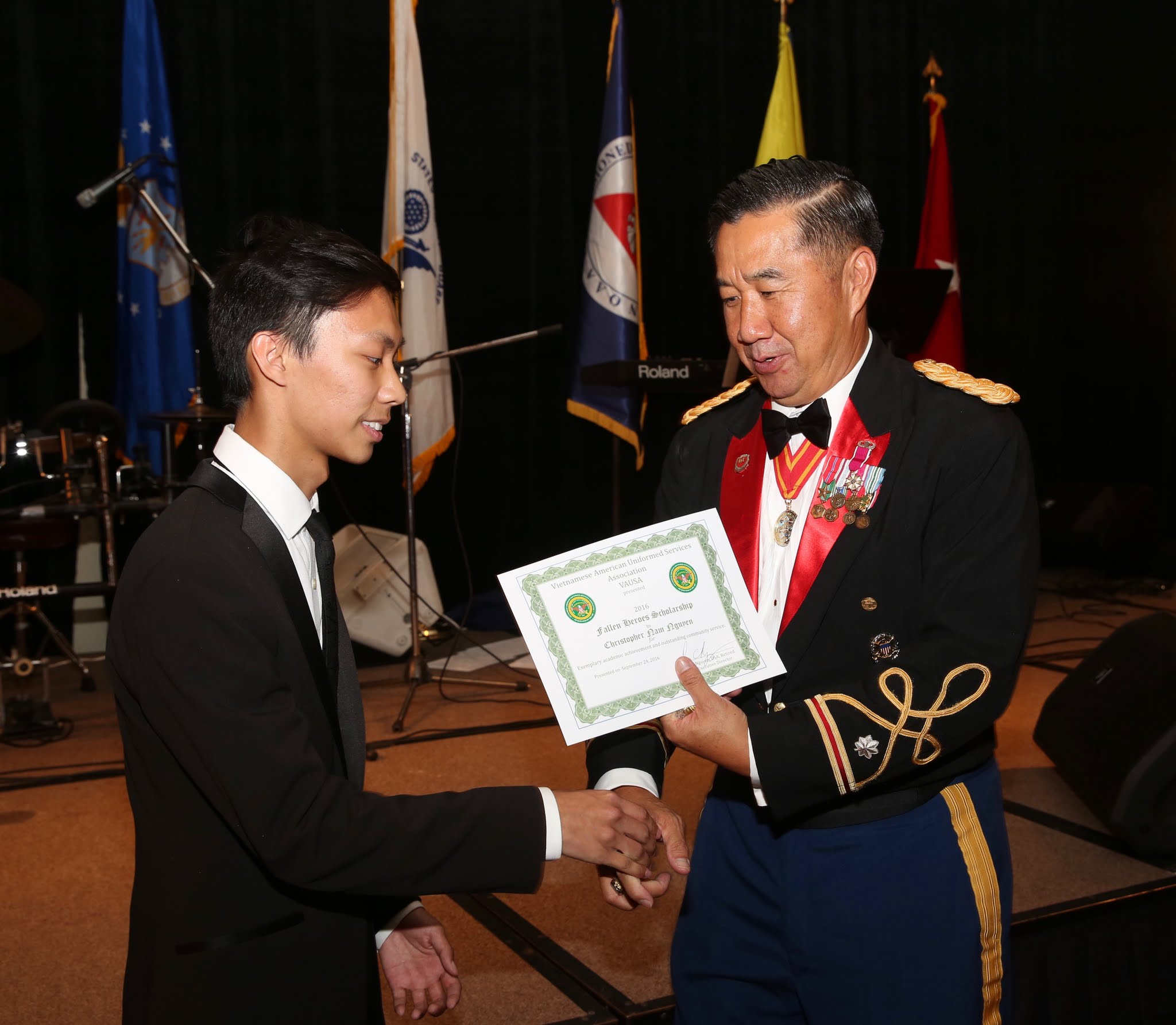 vausanhathung092416p04